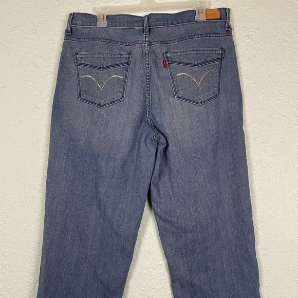 Levi’s Women’s Capri Jeans Size 12 Blue Denim Metal Button Hem Stretch Mid Rise - Picture 3 of 16